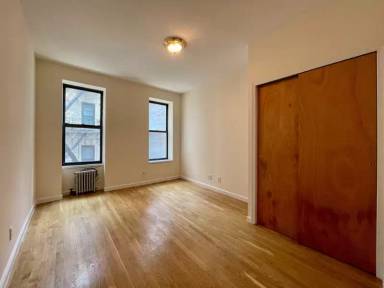 Main picture of 515 W 111th St