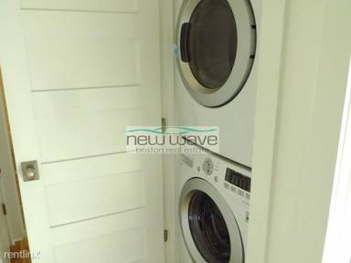 Main picture of 888 Tremont St