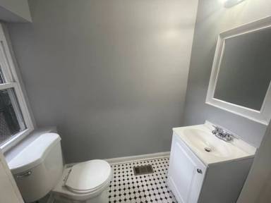 Main picture of 2535 N Water St