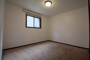 Main picture of 803 8th St N