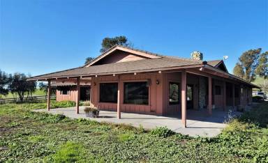 Main picture of 3055 Highway 135 H