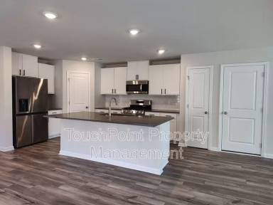 Main picture of 3247 Crawford Ave