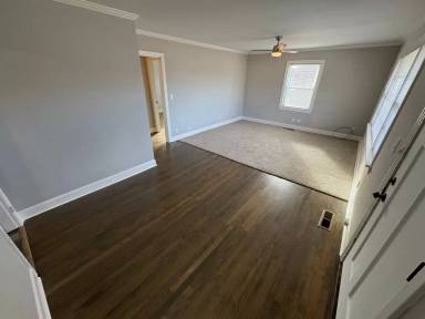 Main picture of 397 Franklin Rd