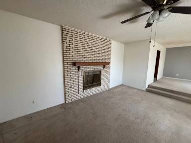 Main picture of 598 Washington Blvd