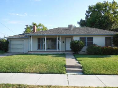 Main picture of 456 Drakeley Ave