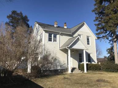 Main picture of 569 Myrtle Ave