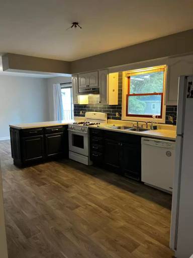 Main picture of 2309 Eastmoreland Ave