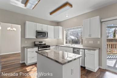 Main picture of 3110 Fairwood Dr