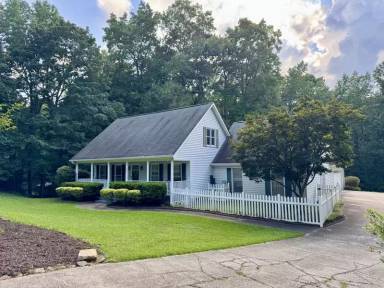 Main picture of 45 Gentry Dr