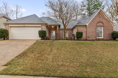 Main picture of 7665 Dexter Run Cir