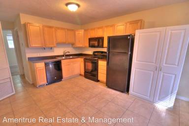 Main picture of 1784 W 400 N