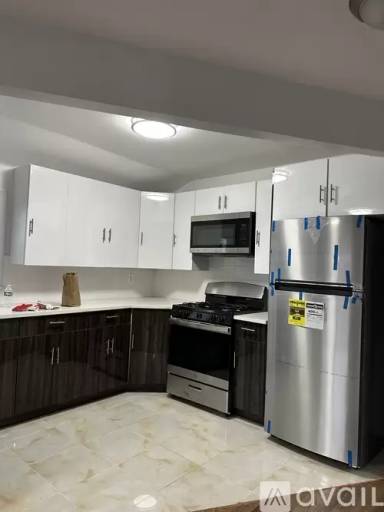 Main picture of 64 02 155 St