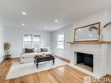 Main picture of 2708 NW 34th St