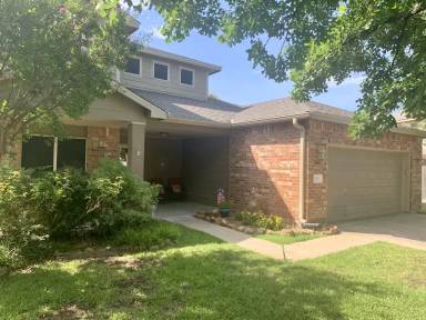 Main picture of 220 Tepee Dr
