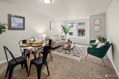 Main picture of 8911 Holly Dr