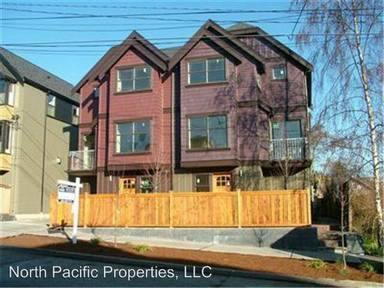 Main picture of 3632 Palatine Ave N