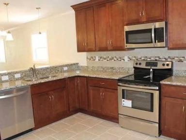 Main picture of 619 Waukesha Ave