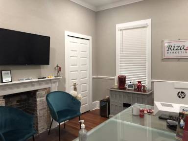 Main picture of 713 W New York Ave