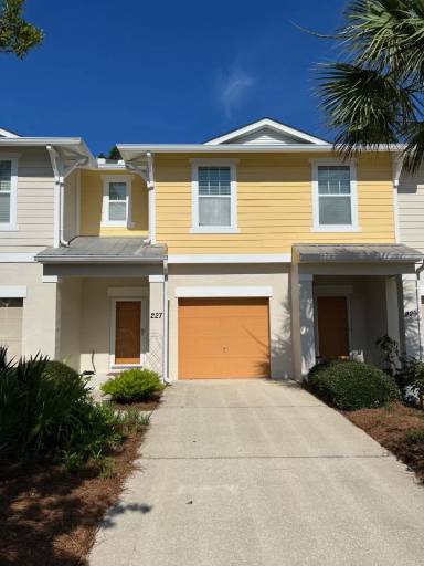 Main picture of 227 Sand Oak Blvd