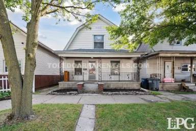 Main picture of 455 Raymer Blvd