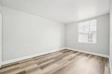 Main picture of West River Flats