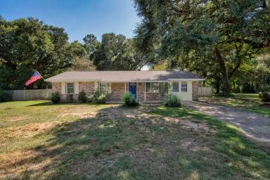 Main picture of 5229 Compass Ct