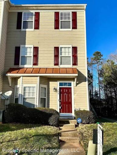 Main picture of Breezewood Condominiums