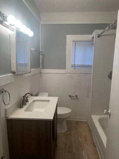 Main picture of 3034 Central Ave