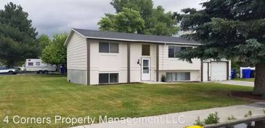 Main picture of 378 W 3rd S