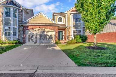 Main picture of 1819 Maple Park Dr E