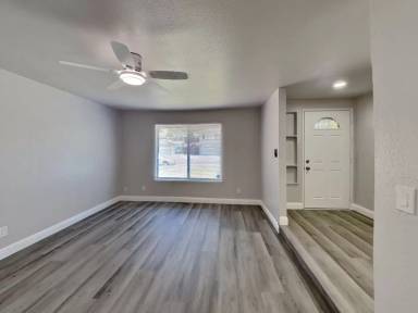 Main picture of 147 Erin Dr