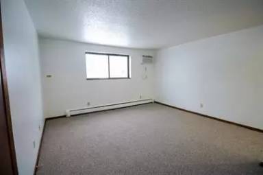 Main picture of 780 Ryan Ave
