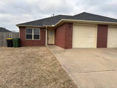 Main picture of 317 E Asher Ct