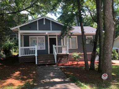 Main picture of 1446 Macklone St NE