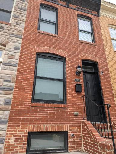 Main picture of 516 S Montford Ave
