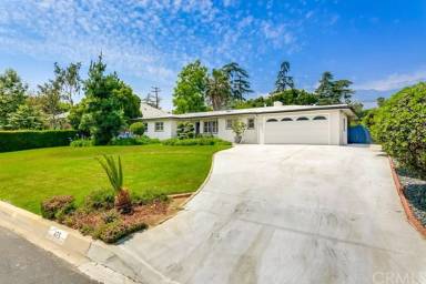 Main picture of 475 Oxford Dr