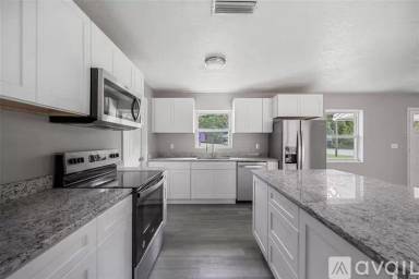 Main picture of 2291 W Gardenia Dr