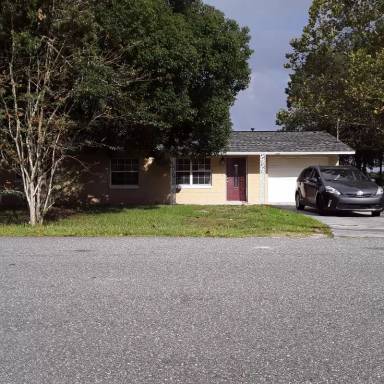 Main picture of 803 Maple Ave