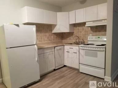 Main picture of 84 Broadway