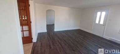 Main picture of 127 W South St