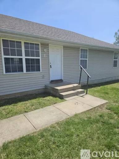 Main picture of 3118 W Commercial St