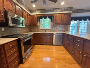 Main picture of 5175 Lakeland Dr