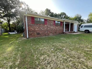 Main picture of 2421 Larkwood Cir NW
