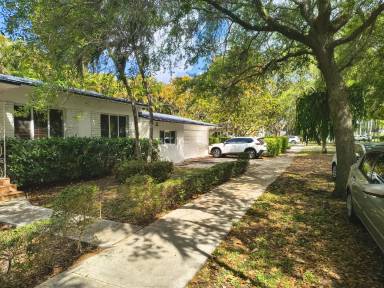 Main picture of 789 Pinecrest Dr
