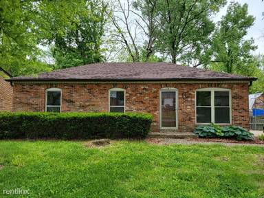 Main picture of 8323 Roseborough Rd