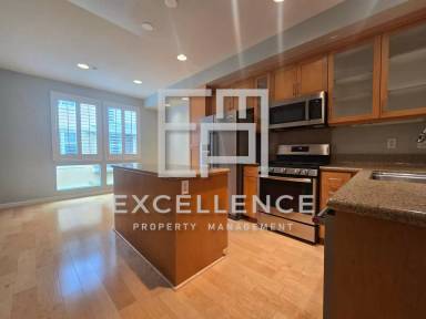 Main picture of 553 N 9th St