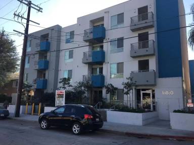 Main picture of 10850 Bloomfield St