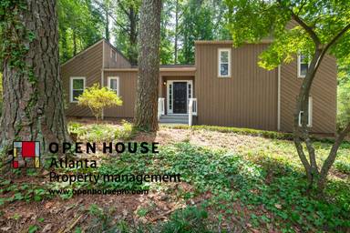 Main picture of 3013 Oak Dr