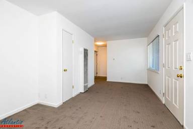 Main picture of 2365 Sutter Ave