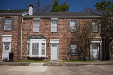 Main picture of 437 Rena Dr